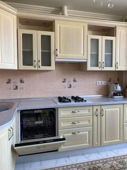 2 Bedroom Apartment, Botanica Chişinău